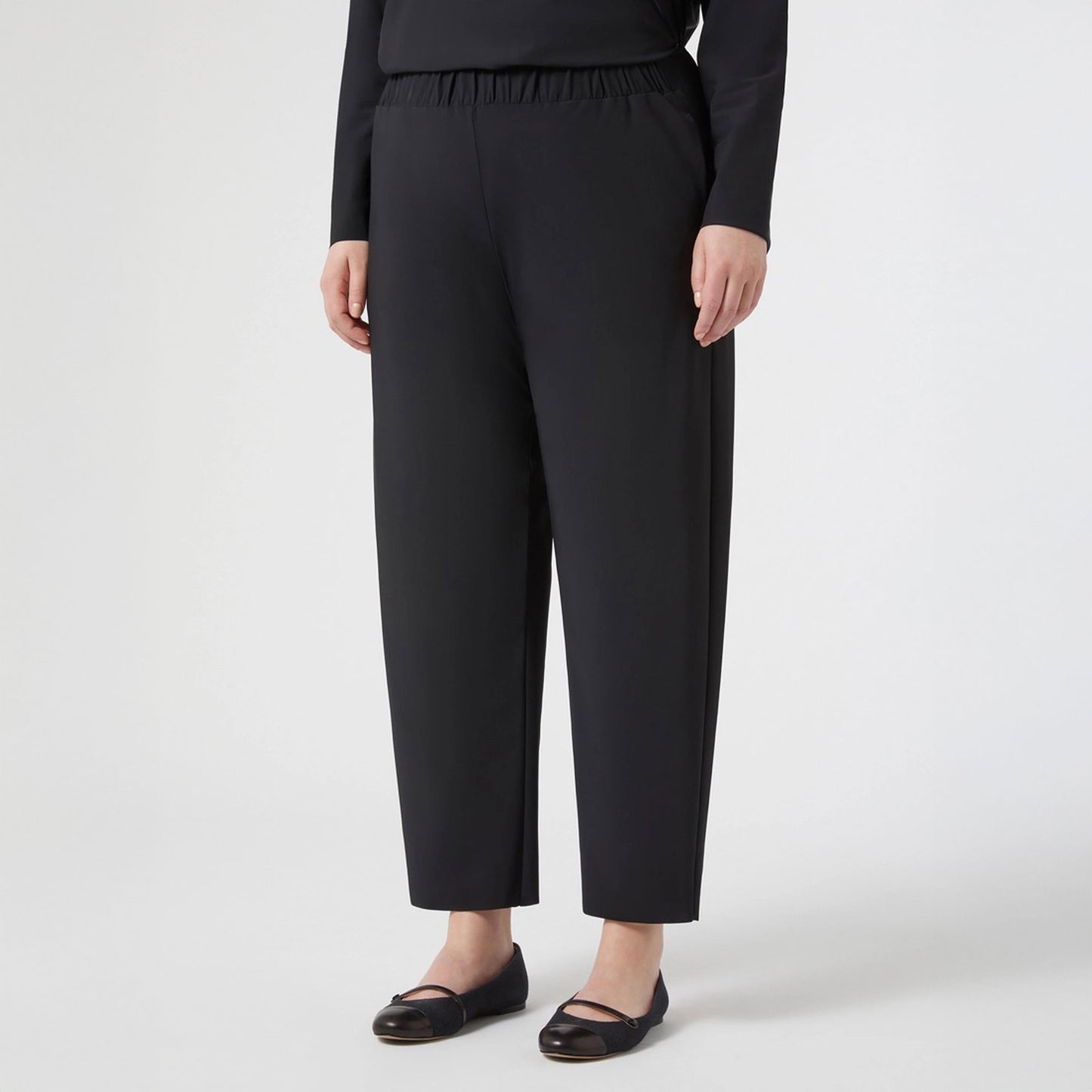 Persona pantaloni neri SOFOCLE